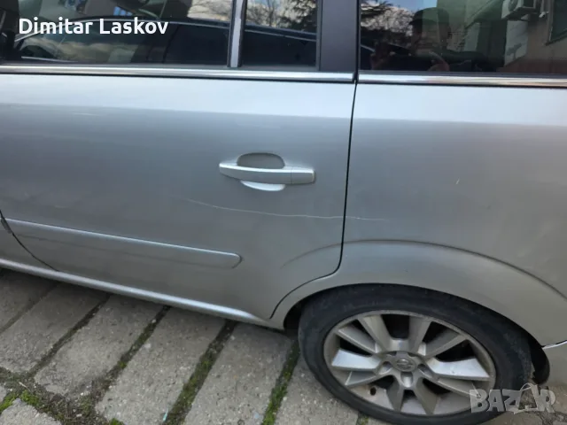Опел Зафира1.9 Автомат, снимка 4 - Автомобили и джипове - 56242637