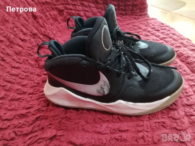 Маратонки Nike номер 37,5, снимка 5 - Детски маратонки - 44209918