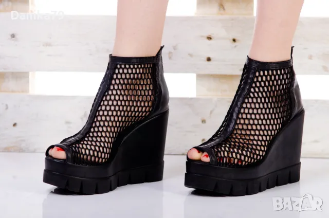 Дамски летни боти от естествена кожа