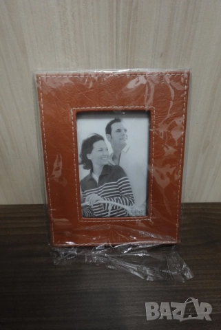 Кожена рамка за снимка , снимка 1