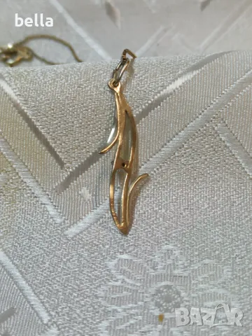 Сребърно колие медальон листо в средата малък диамант,дължина на медальона 3,5 см ръч.изработка, снимка 3 - Колиета, медальони, синджири - 49646500