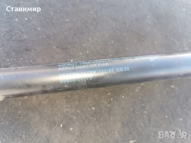 Амортисьори за багажник Тойота Авенсис т25 комби , снимка 2 - Части - 48773820