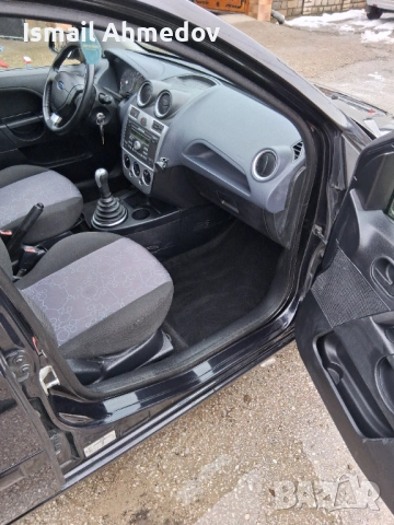 Форд Фиеста 1.4i фейслифт 2008г, снимка 9 - Автомобили и джипове - 53584523