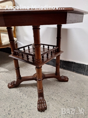 Антична Викторианска маса от орех , снимка 4 - Маси - 51653021
