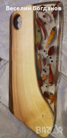 Дъски изработени от орех и кристална епоксидна , снимка 4 - Аксесоари за кухня - 52745230
