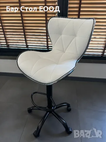 Бар стол на колелца Brooklyn black + доставка и 2г гаранция, снимка 2 - Столове - 47917311