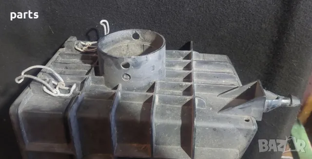 Долна Част Филтърна Кутия Форд Транзит, снимка 3 - Части - 47612996