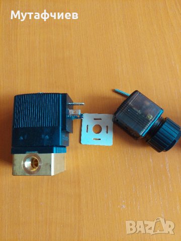 Електромагнитен клапан PEAK Scientific, снимка 5 - Резервни части за машини - 41836537