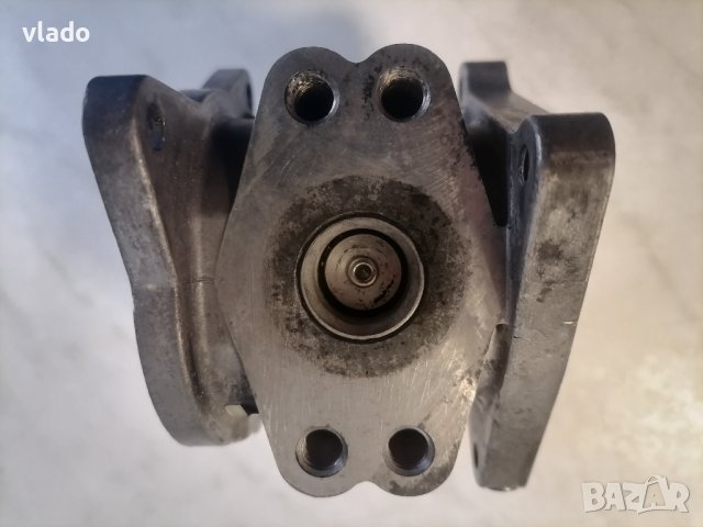 EGR и охладител за EGR на Volkswagen Passaт Variant B6, снимка 4 - Части - 39305507