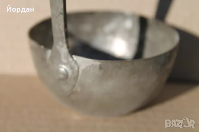 Меден ръчно кован черпак за чешма, снимка 4 - Антикварни и старинни предмети - 47511346