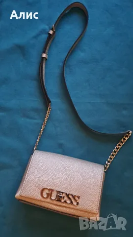 Оригинална чантичка GUESS, снимка 2 - Чанти - 55742939