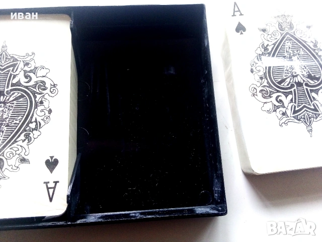 Две тестета карти за игра в комплект "ROYAL 100 % ALL PLASTIC",, снимка 9 - Карти за игра - 53244448