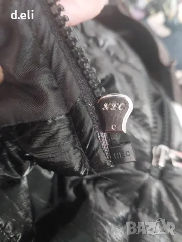 PRADA Size M Лъскав ефект , снимка 9 - Елеци - 49746704