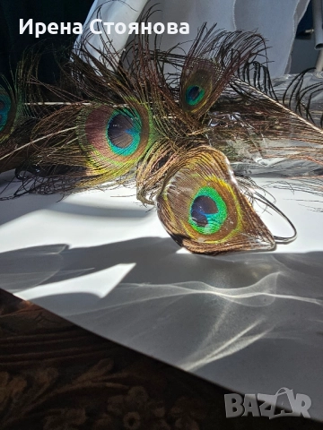 Ръчно изработени, регулируеми гривна и пръстен с паунови пера,, снимка 7 - Гривни - 52387499