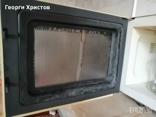 микровълнова печка MIDEA с грил, снимка 3 - Микровълнови - 53219052