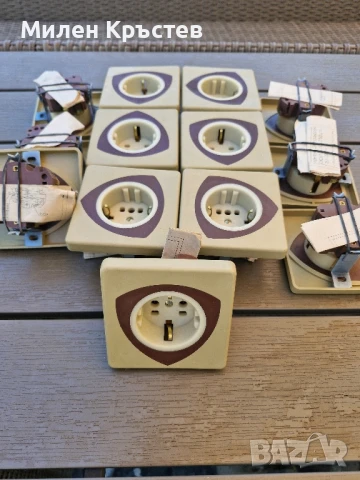 Нови контакти от 80те , снимка 3 - Ключове, контакти, щепсели - 51356579