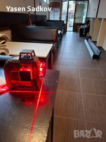 лазарен нивелир Bosch GLL.3.8, снимка 3 - Други инструменти - 52875605