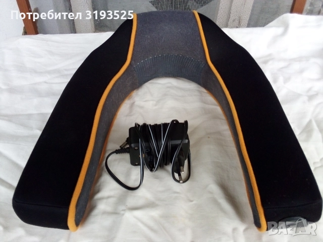 Масажор за врат MEDISAN CF-6808 + подарък