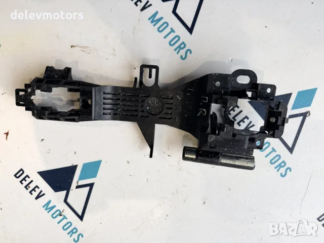 69201F4010 предна дясна основа за външна дръжка от Toyota C-HR 2.0 l-VVTi Hybrid