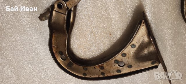 Панти за преден капак Лада 2103 2106, снимка 2 - Части - 41269628