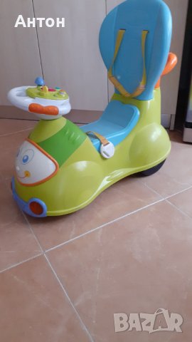 Детска музикална кола за бутане.