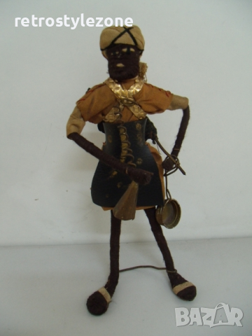 № 6110 стара фигура   - височина 22 см   - метал / тел , текстил / плат 