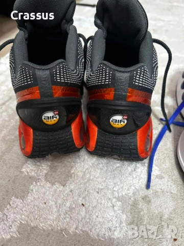 Продават се оригинални маратонки Nike Air max Dn, снимка 5 - Маратонки - 51994333