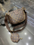 Дамска чанта Louis Vuitton , снимка 1 - Чанти - 44780231