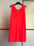 Продавам елегантна червена рокля на Дика 36 номер , снимка 10