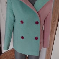 Късо вълнено дизайнерско палто, снимка 1 - Палта, манта - 41553047