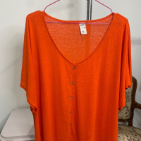 Блуза в размер 20, подходяща за 2ХL, снимка 1 - Тениски - 44654211