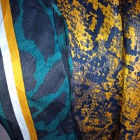 Голям шал от коприна нов, снимка 2 - Шалове - 40644514