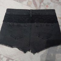 Дамски къси гащи с дантела, снимка 3 - Къси панталони и бермуди - 41681542