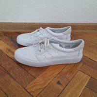 Мъжки гуменки adidas, снимка 3 - Маратонки - 42180876