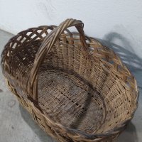 Продавам плетени кошници, плетен панер и плетена стъклена дамаджана от старо време., снимка 18 - Декорация за дома - 41775692