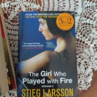 Трилогията  на Ларсон"Момичето с татуирания дракон", на английски език , снимка 4 - Художествена литература - 42005892