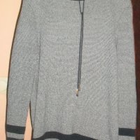 Унисекс пуловер с широка висока яка, GUESS, подходящ за сезона, снимка 1 - Блузи с дълъг ръкав и пуловери - 44488572