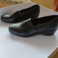 Продавам дамски обувки 36 номер , снимка 6 - Дамски ежедневни обувки - 44213322