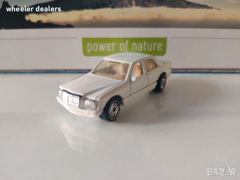 Метална количка Hot Wheels Mercedes Benz 380 SEL 1/64, снимка 1