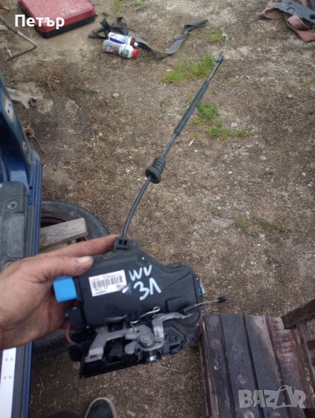 Задна лява брава Сеат шкода фолцваген 05D- 7L0839015D, снимка 1