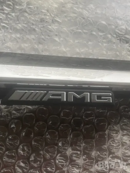 AMG ЛАЙСНА ЕМБЛЕМА  РЕШЕТКА W205 C CLASS АМГ, снимка 1