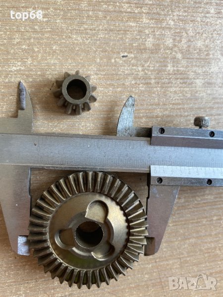 Зъбна двойка пиньон и корона за ъглошлайф Бош GWS 8-115, снимка 1