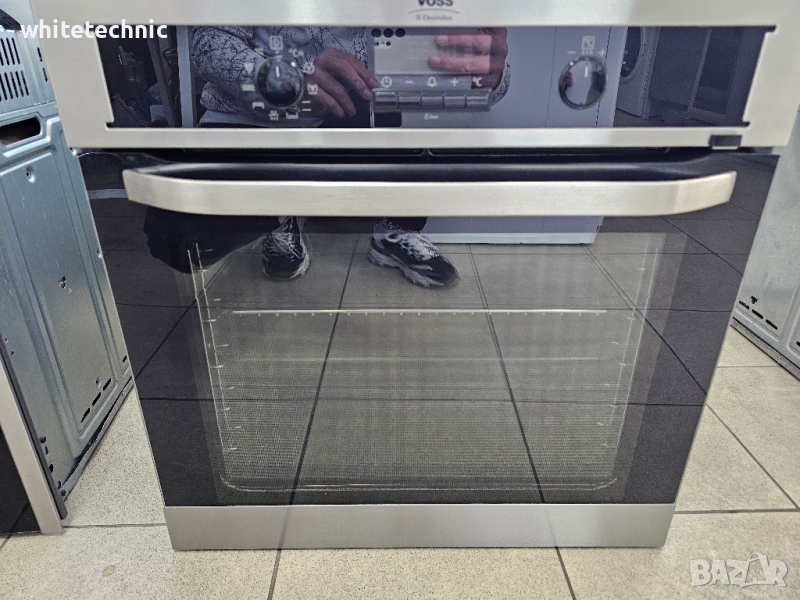 Фурна за вграждане с пиролиза Electrolux IEL9300-RF 12м. гаранция , снимка 1