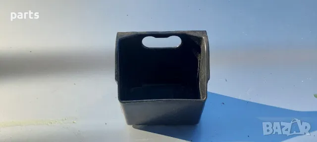 Джоб Подлакътник - Къп Холдер Мерцедес Спринтер(1995г.-2006г.) (Н)
- E9300401 - 2106830475, снимка 2 - Части - 48644246