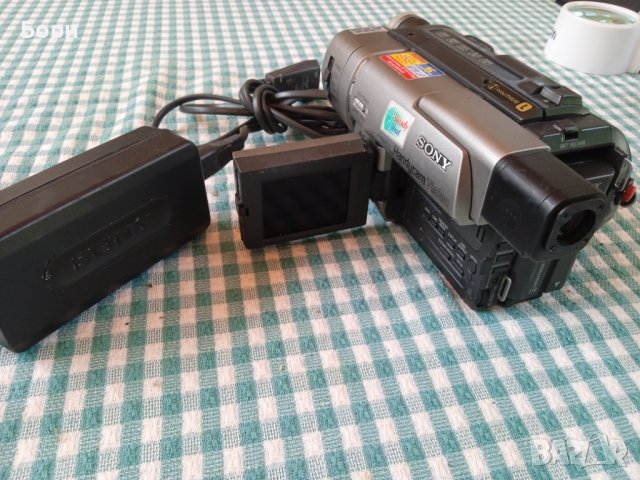 SONY video Hi 8 камера, снимка 4 - Камери - 41436396