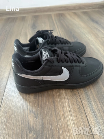 маратонки Nike дамски, снимка 2 - Маратонки - 56346254