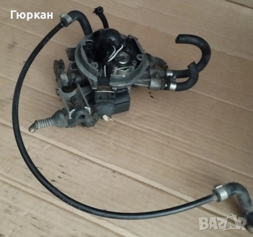 VW  1.8 Карбуратор 0438201176, снимка 6 - Части - 52239617