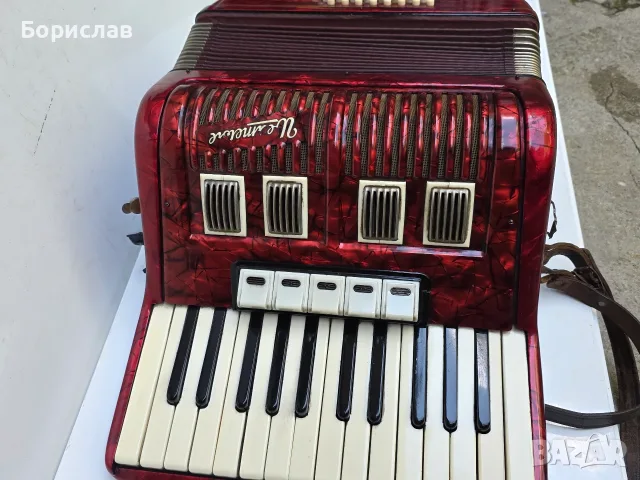 Акордеон Валмастер с 5 регистъра и 40 баса, снимка 2 - Акордеони - 55930801
