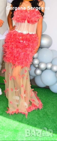 Рокля с пера , снимка 1