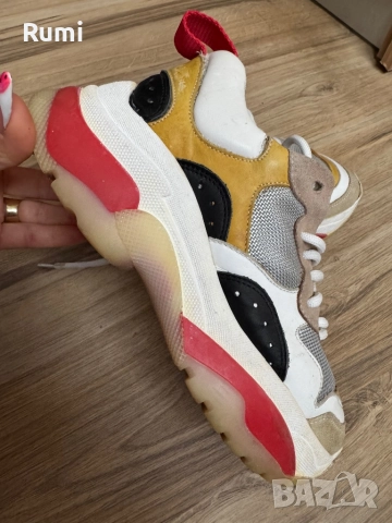 Оригинални спортно/елегантни дамски обувки SMR ! 37 н